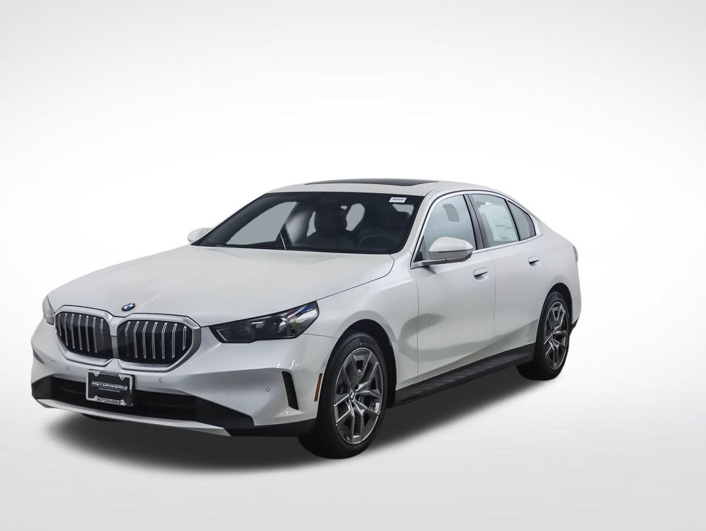 Used 2026 BMW 530i xDrive AWD/4WD image 1