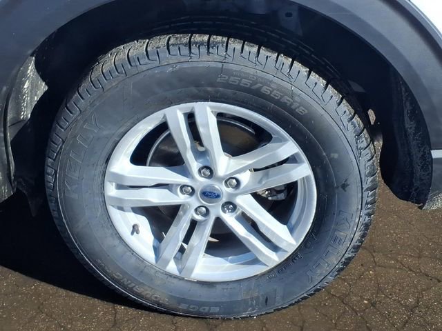 Certified 2024 Ford Explorer XLT w/ Class IV Trailer Tow Package image 8