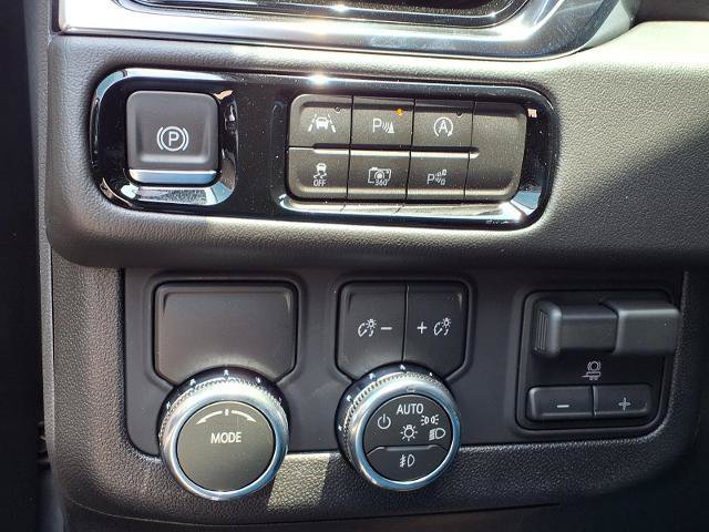 New 2026 GMC Yukon XL Denali w/ Advanced Technology Package RWD image 15