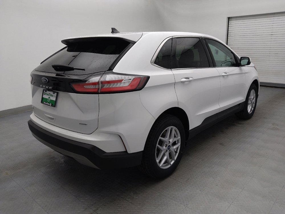 Used 2024 Ford Edge SEL image 9
