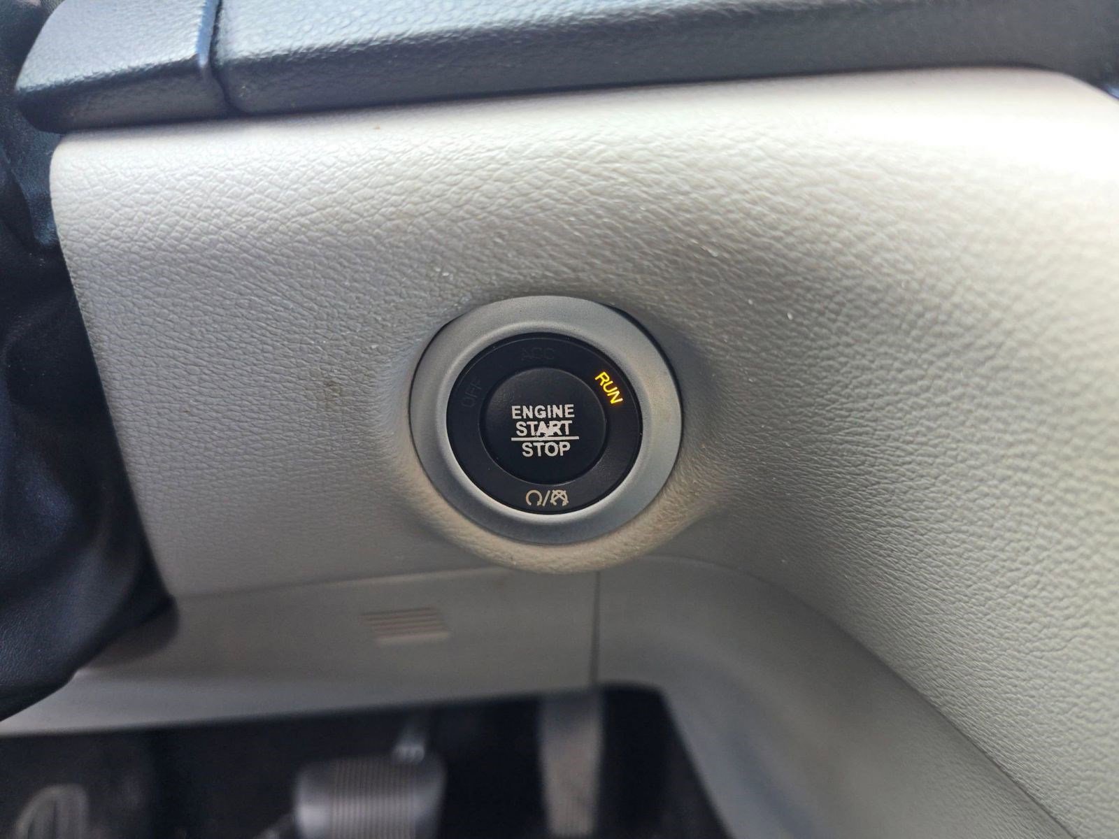 Used 2020 Chrysler Voyager Lxi image 22