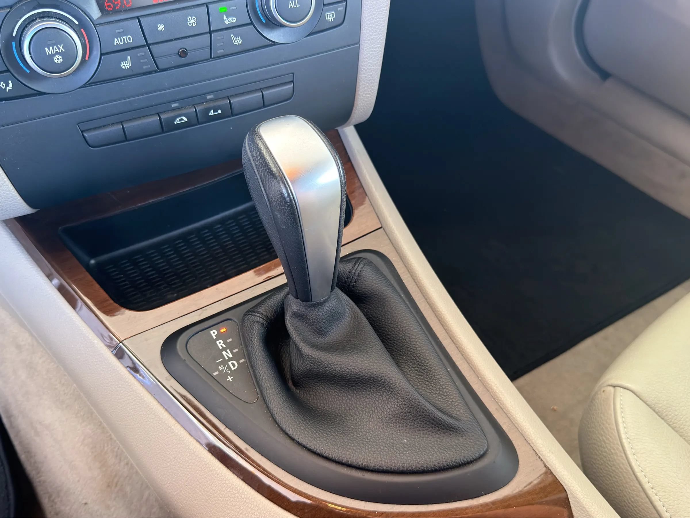 Used 2012 BMW 128i Convertible RWD image 29