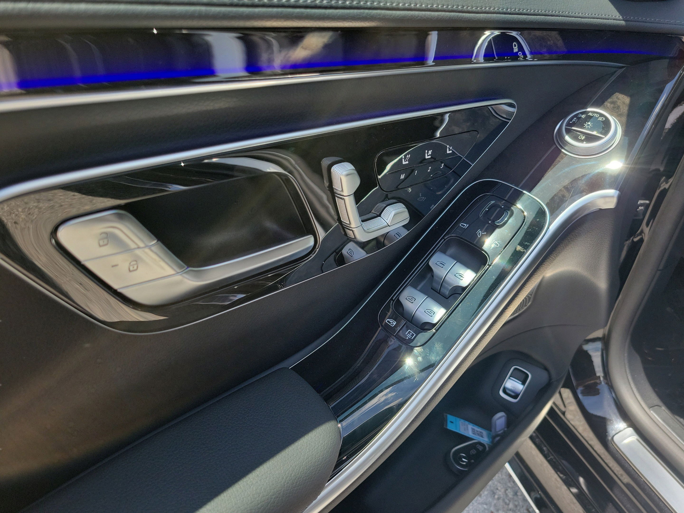 New 2026 Mercedes-Benz S 500 4MATIC image 17