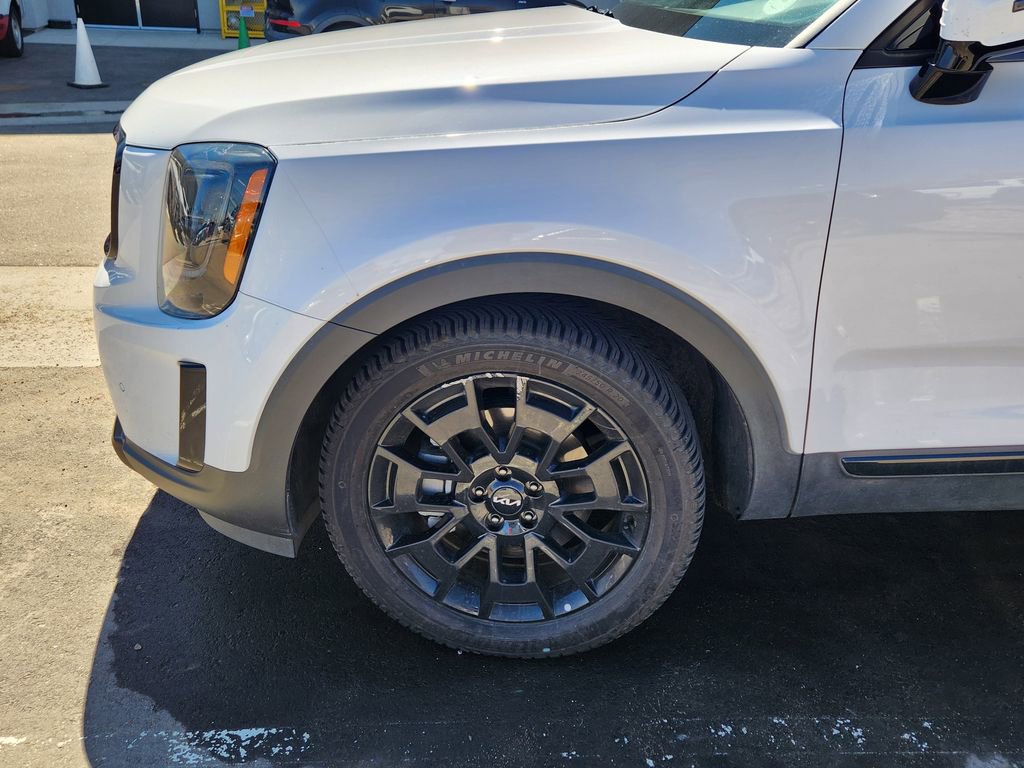 Used 2022 Kia Telluride SX w/ Nightfall Edition Package image 21