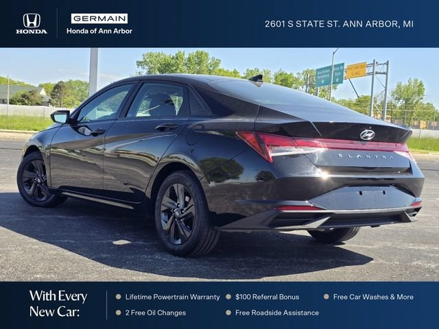 Used 2022 Hyundai Elantra SEL FWD image 13