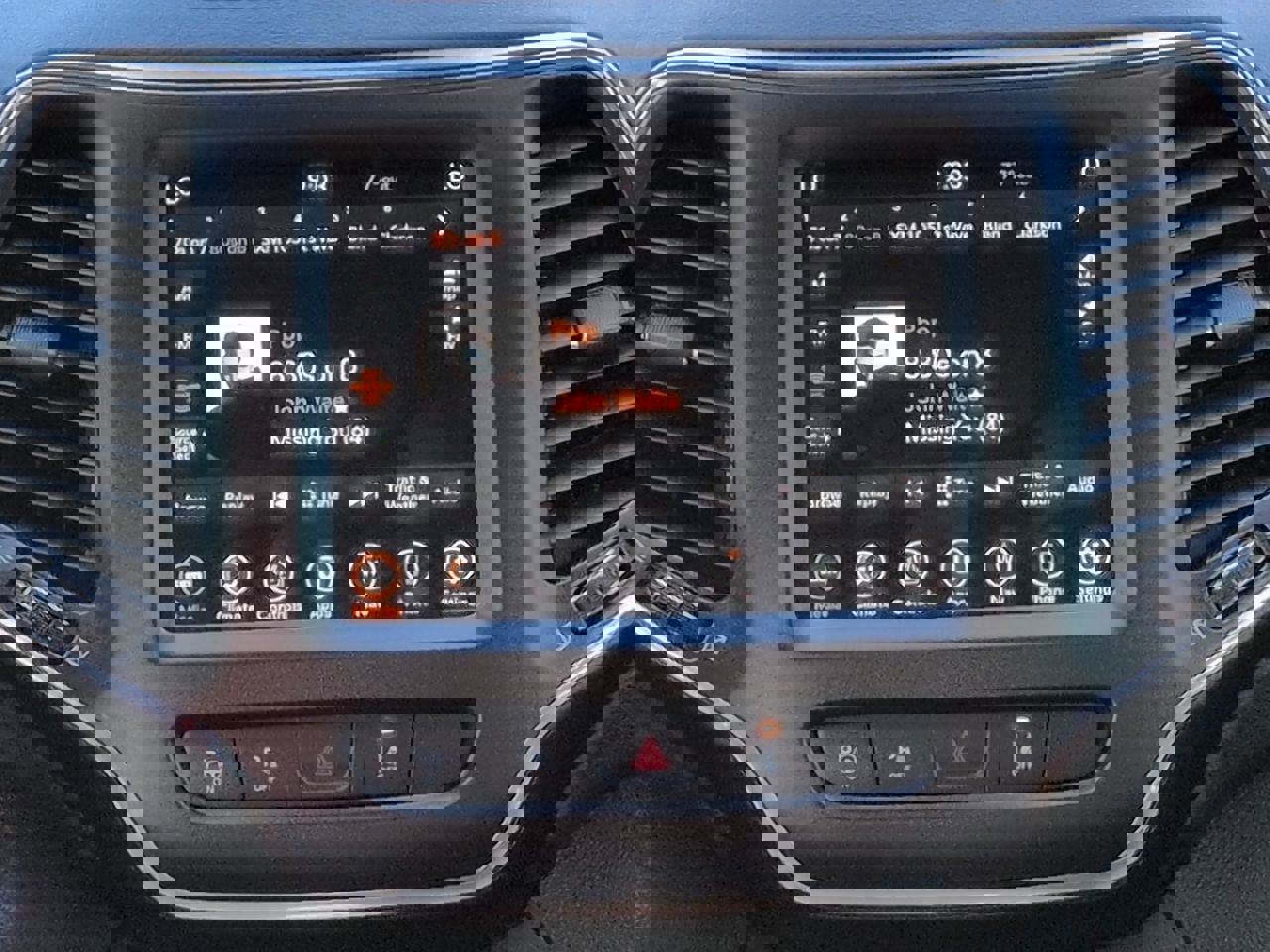 Used 2022 Jeep Cherokee Trailhawk w/ Sun, Sound & Nav Group image 17