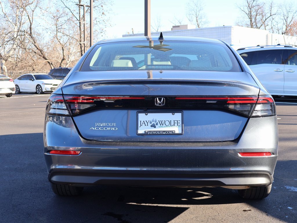 New 2025 Honda Accord SE image 6