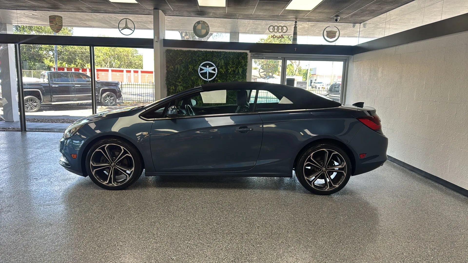 Used 2017 Buick Cascada Premium FWD image 2