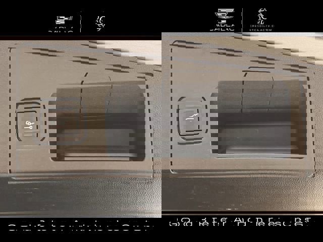 Used 2024 Cadillac XT5 Premium Luxury image 30