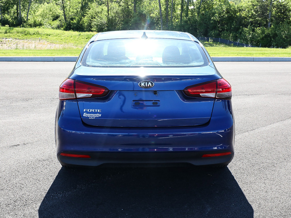 Used 2017 Kia Forte LX FWD image 5