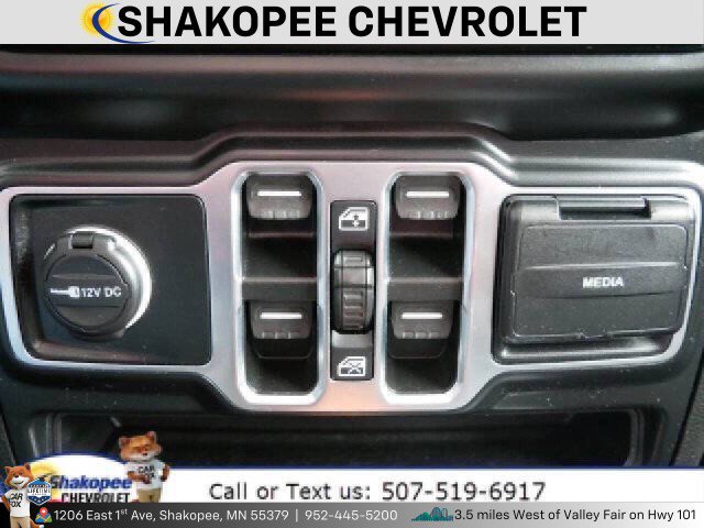 Used 2023 Jeep Gladiator Overland image 21