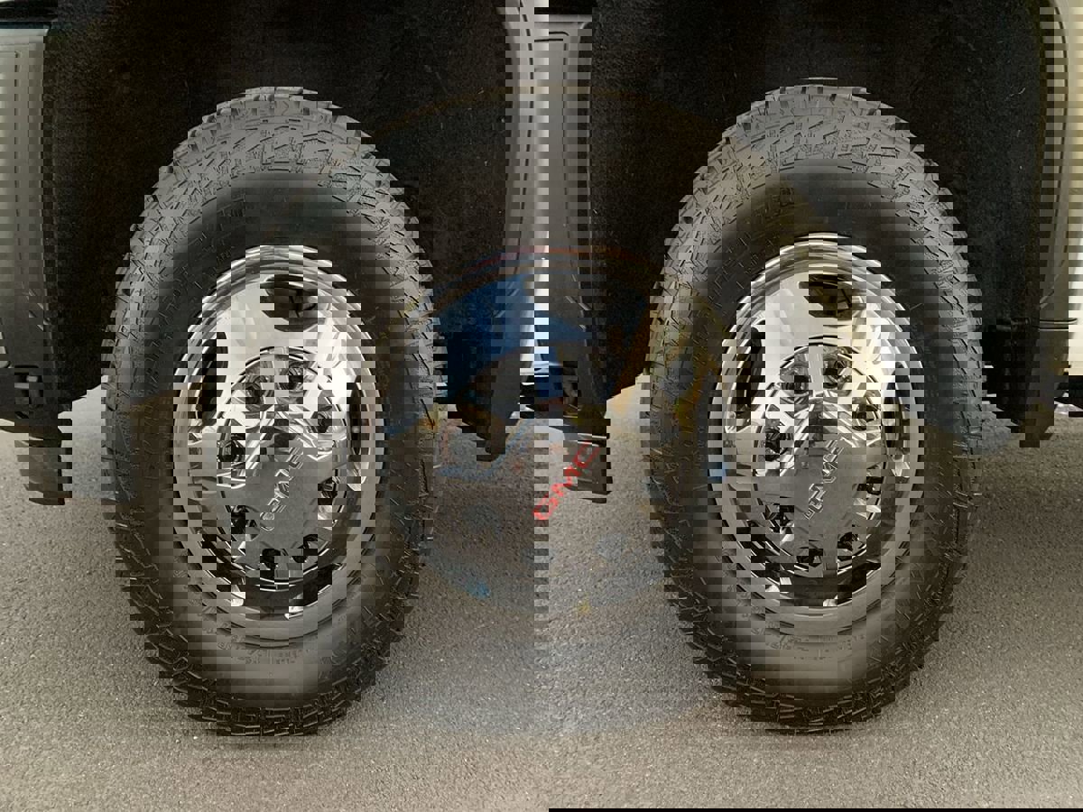 Used 2024 GMC Sierra 3500 SLT w/ SLT Premium Package image 11