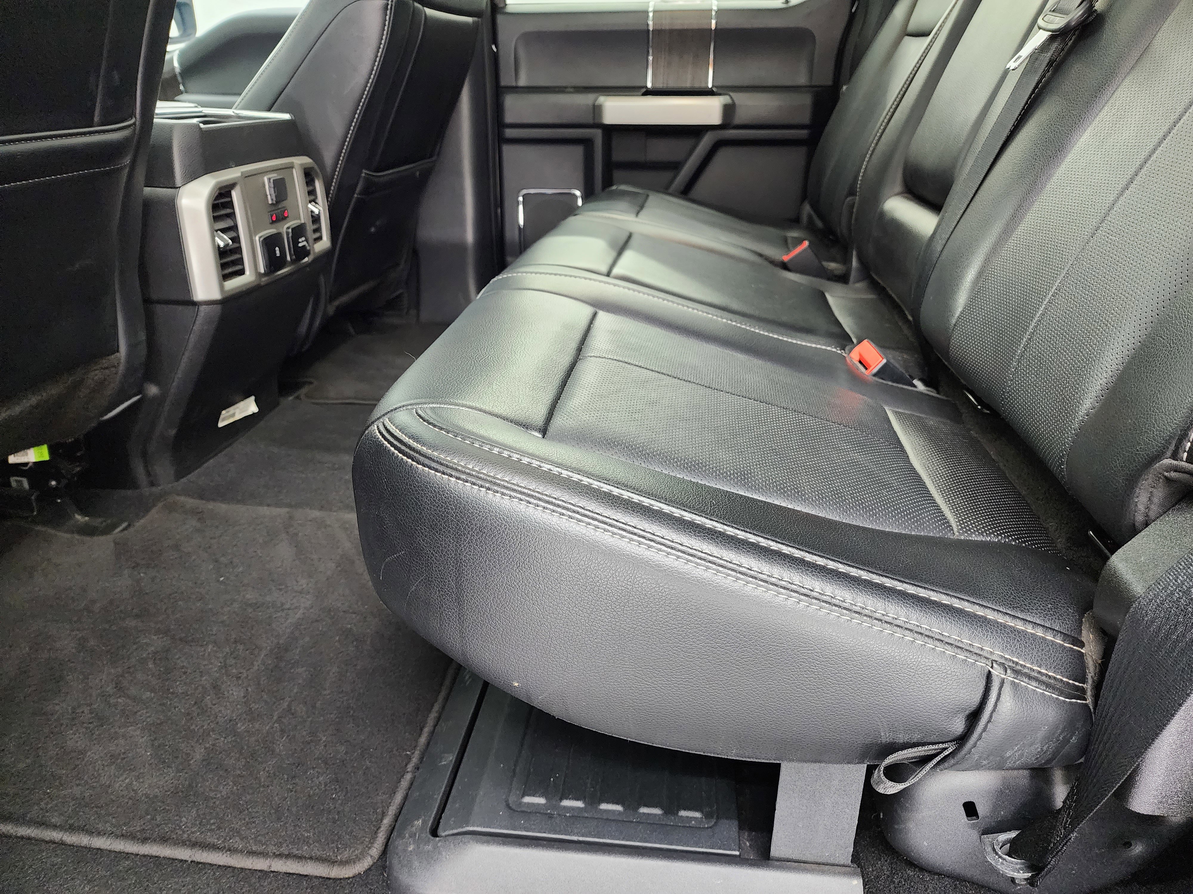 Used 2021 Ford F350 Lariat w/ Lariat Ultimate Package AWD/4WD image 39