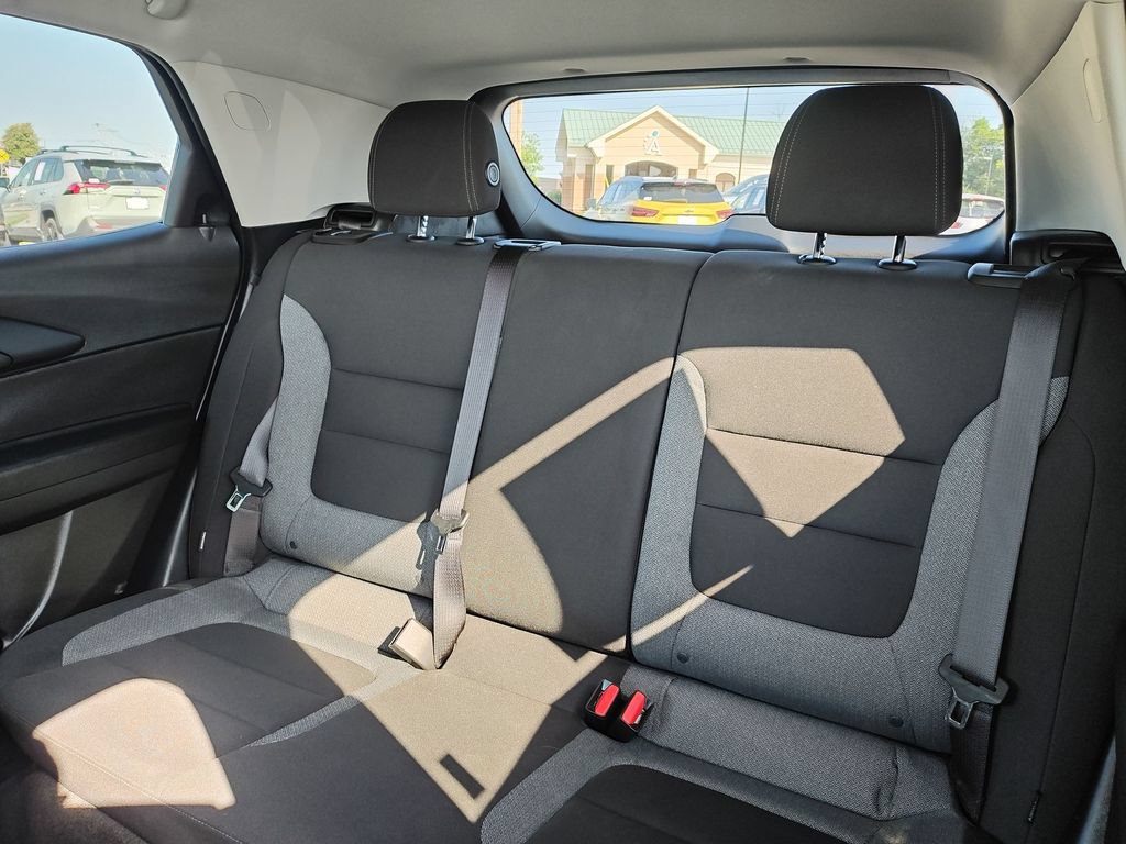 Used 2023 Chevrolet TrailBlazer LT w/ Convenience Package FWD image 23