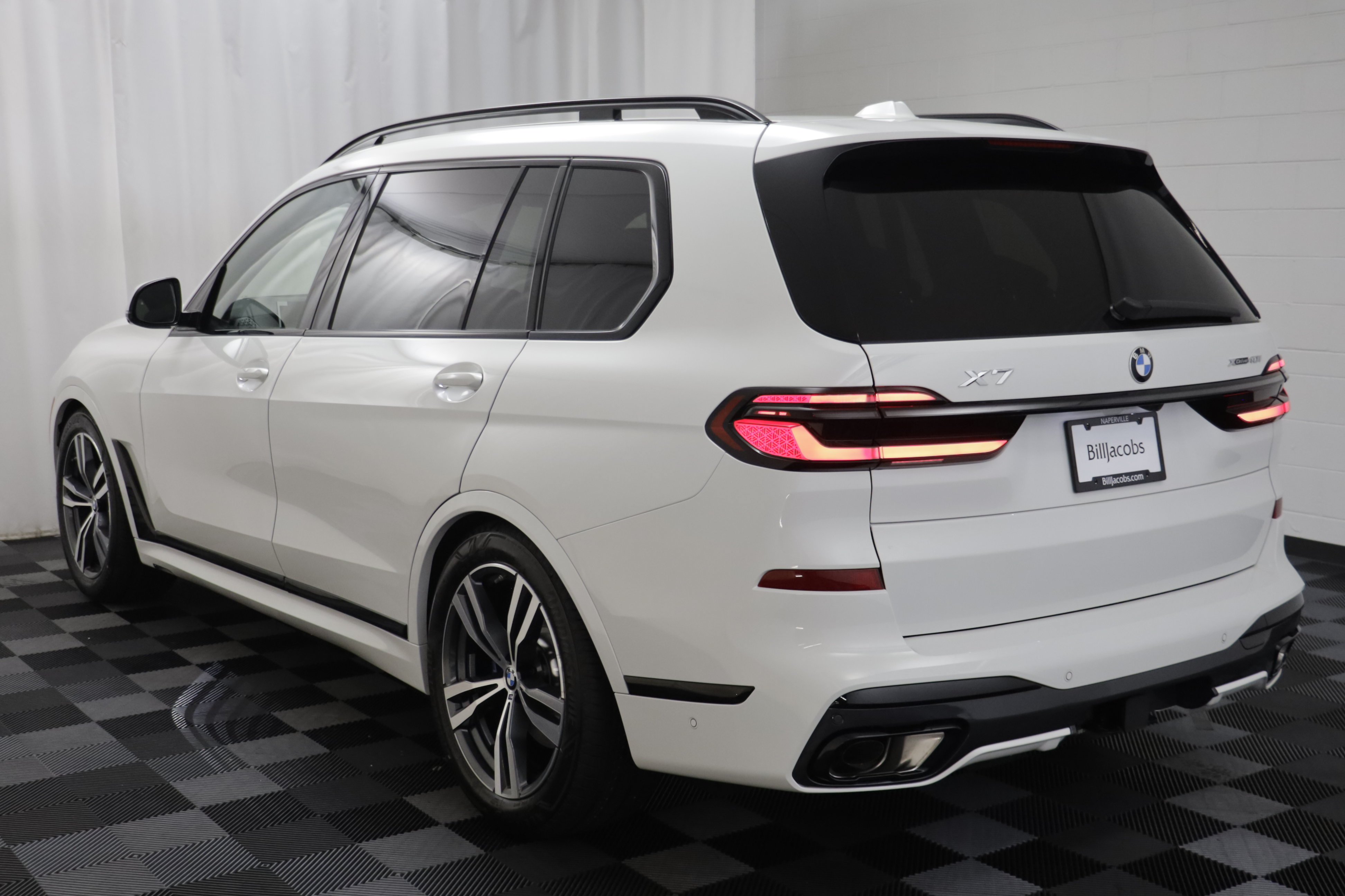 New 2027 BMW X7 xDrive40i w/ M Sport Package AWD/4WD image 16