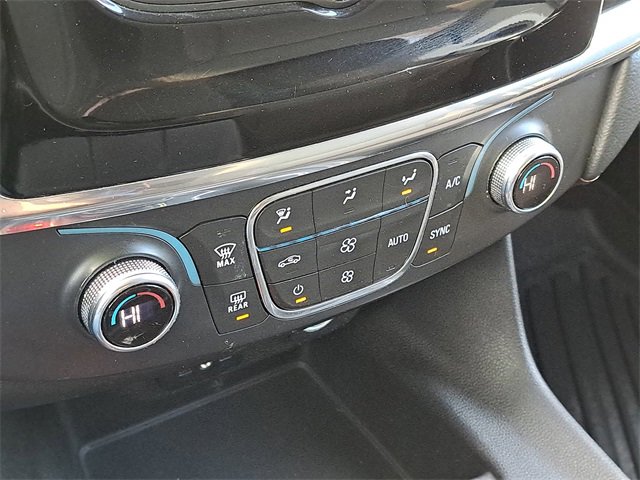 Used 2020 Chevrolet Traverse LT image 17