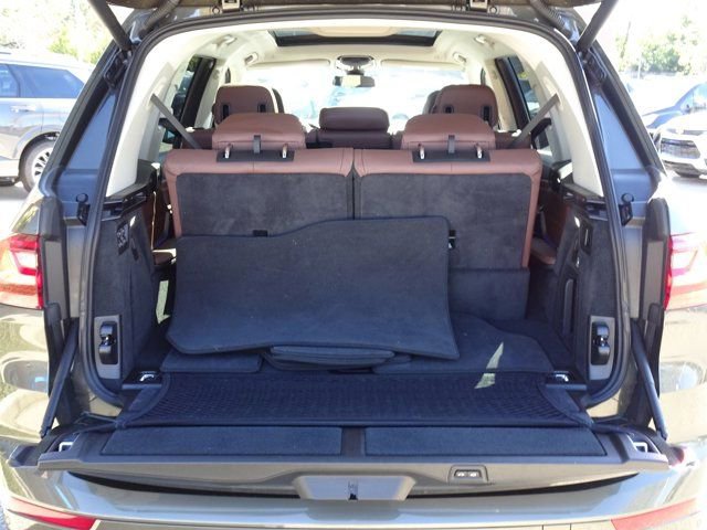 Used 2020 BMW X7 xDrive40i w/ Parking Assistance Package image 6