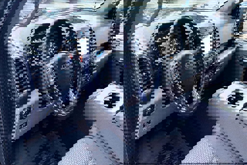 Used 2019 Ford F150 XLT w/ Equipment Group 302A Luxury image 14