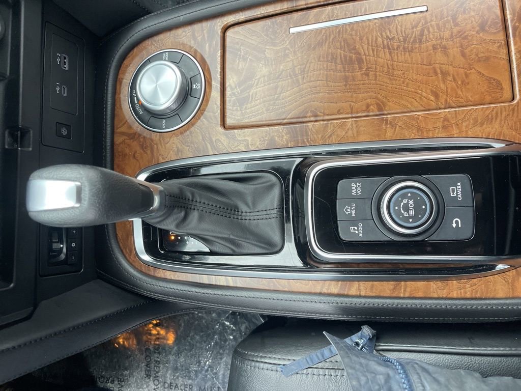 Certified 2022 Nissan Armada SL image 24