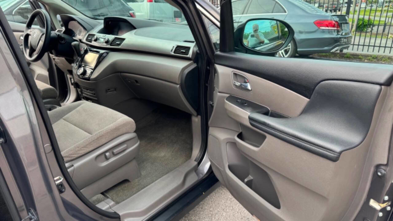 Used 2016 Honda Odyssey SE image 19