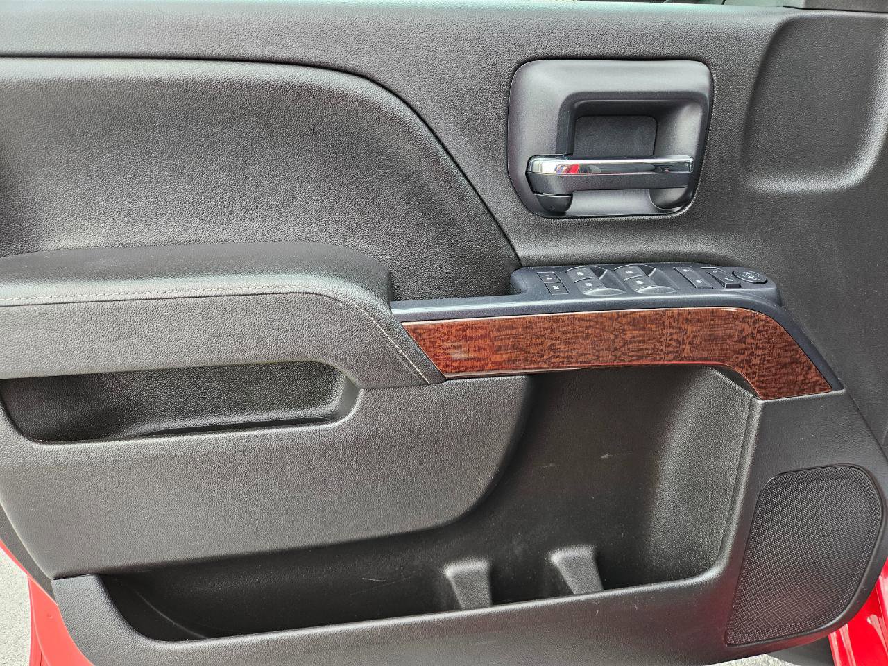 Used 2014 GMC Sierra 1500 SLE w/ Suspension Package, Off-Road image 12