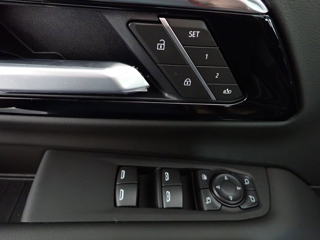 New 2026 Chevrolet Suburban RST w/ Advanced Technology Package image 27