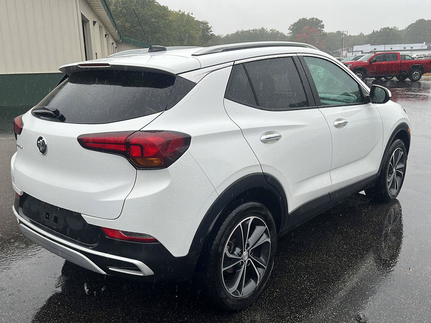 Used 2021 Buick Encore GX Select AWD/4WD image 5