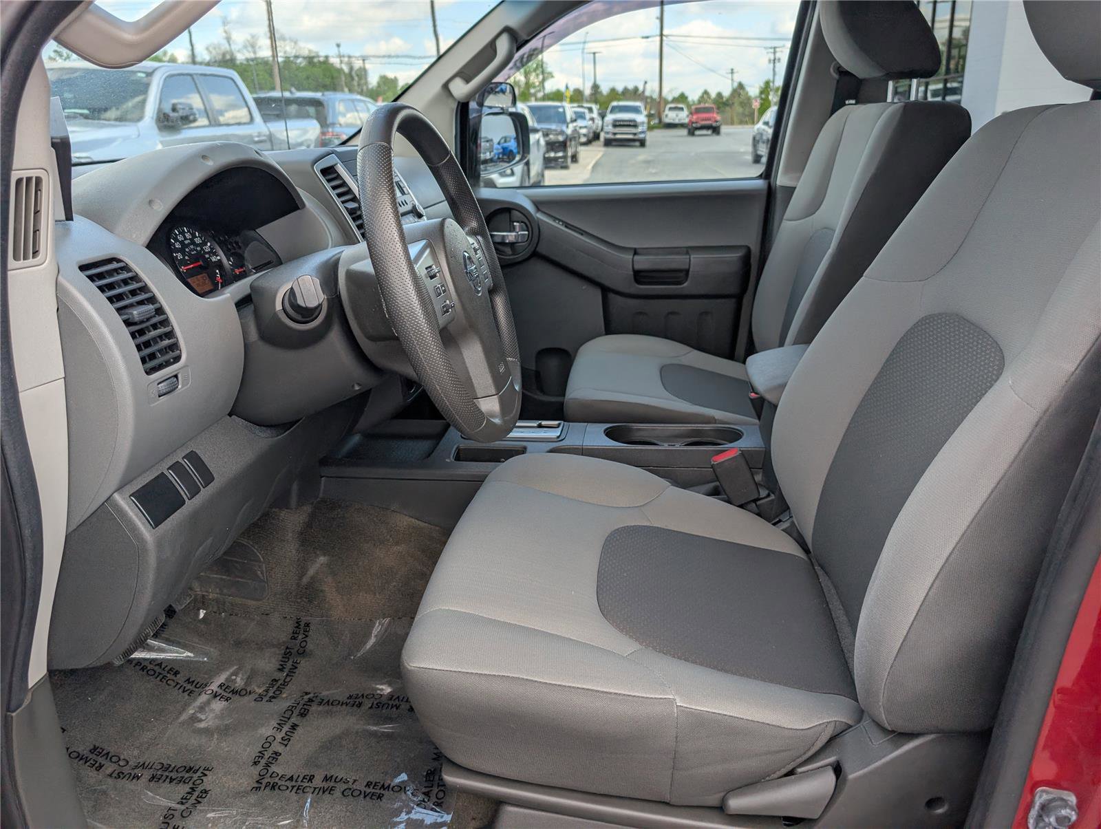 Used 2015 Nissan Xterra X image 14