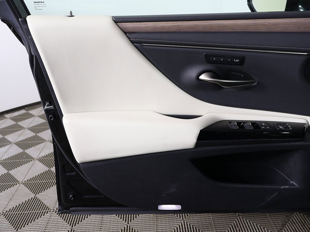 Used 2023 Lexus ES 250 w/ Premium Package image 20