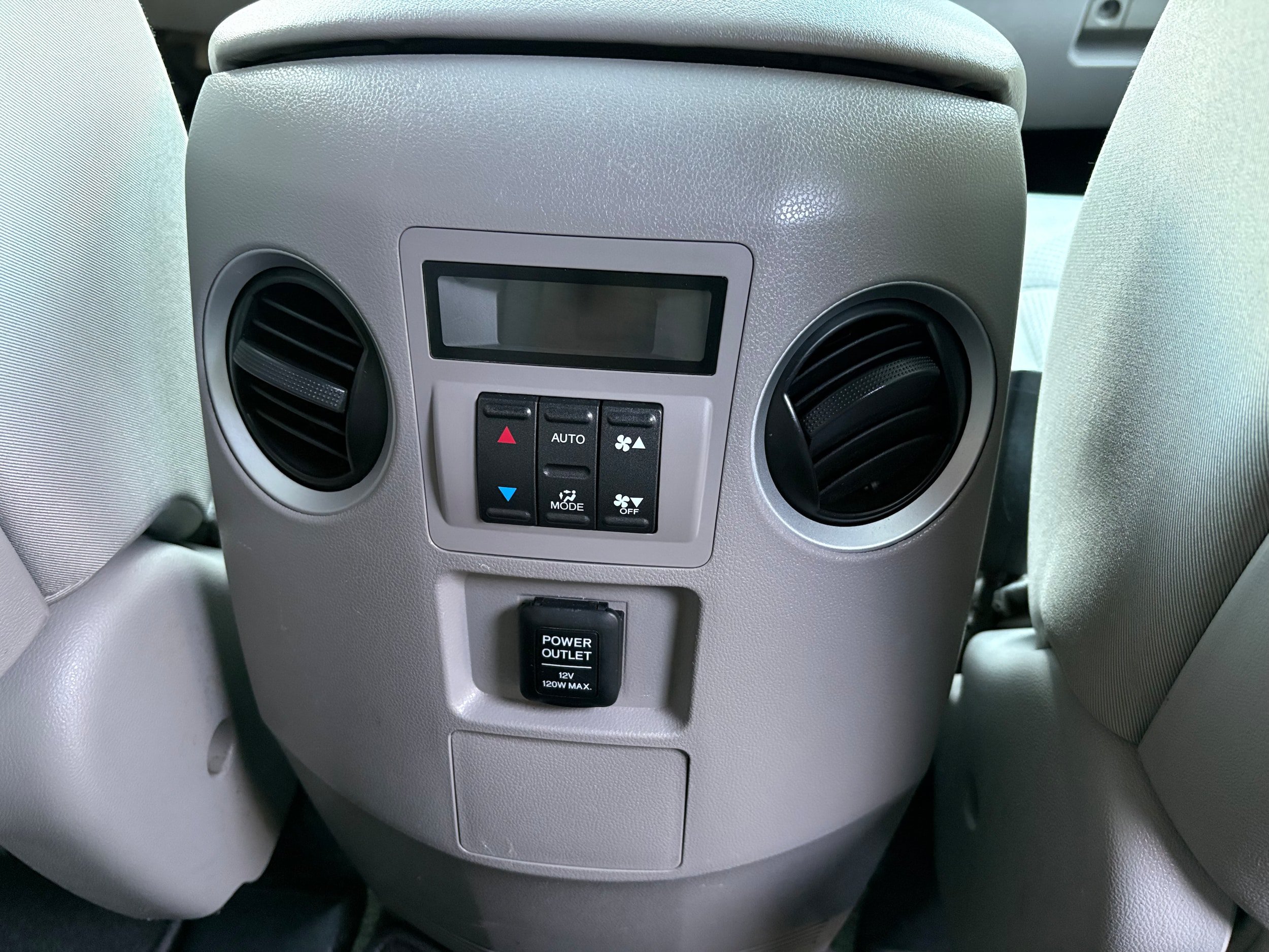 Used 2015 Honda Pilot LX image 22