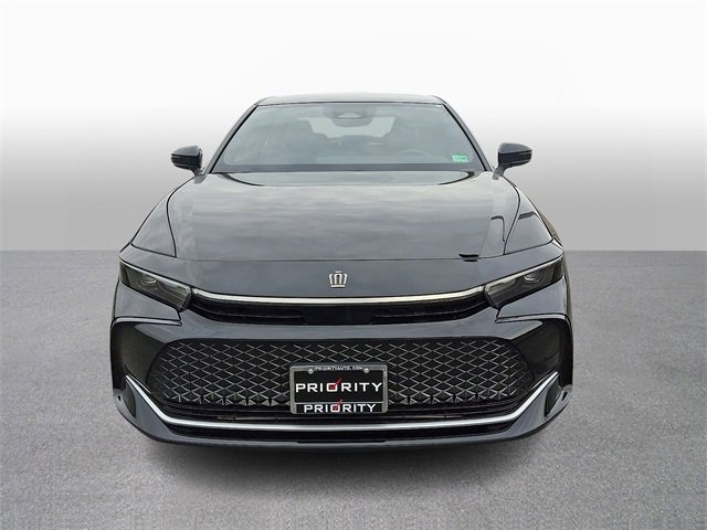 Used 2024 Toyota Crown XLE image 2