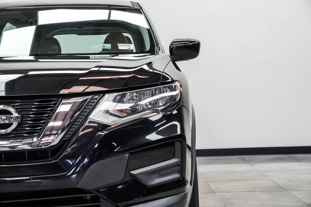 Used 2017 Nissan Rogue S FWD image 4
