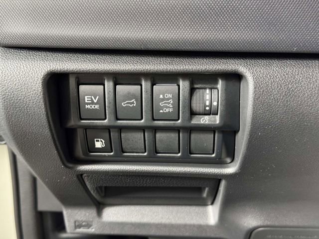 Certified 2025 Subaru Forester Premium image 19