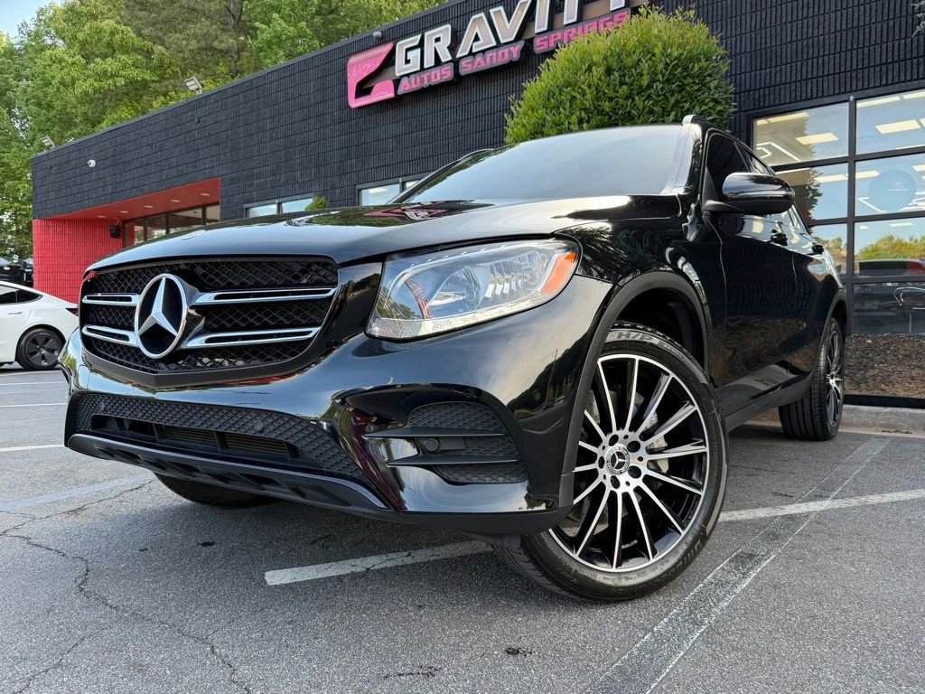 Used 2019 Mercedes-Benz GLC 300 4MATIC image 2