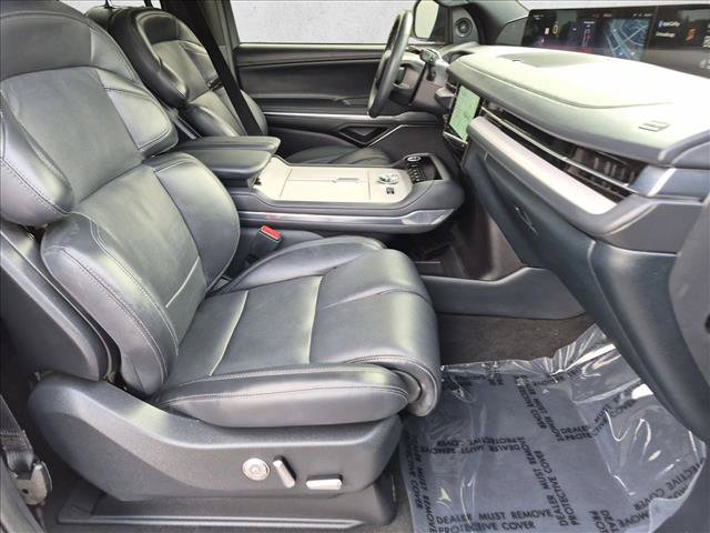 Used 2025 Lincoln Navigator Reserve w/ Jet Appearance Package AWD/4WD image 23