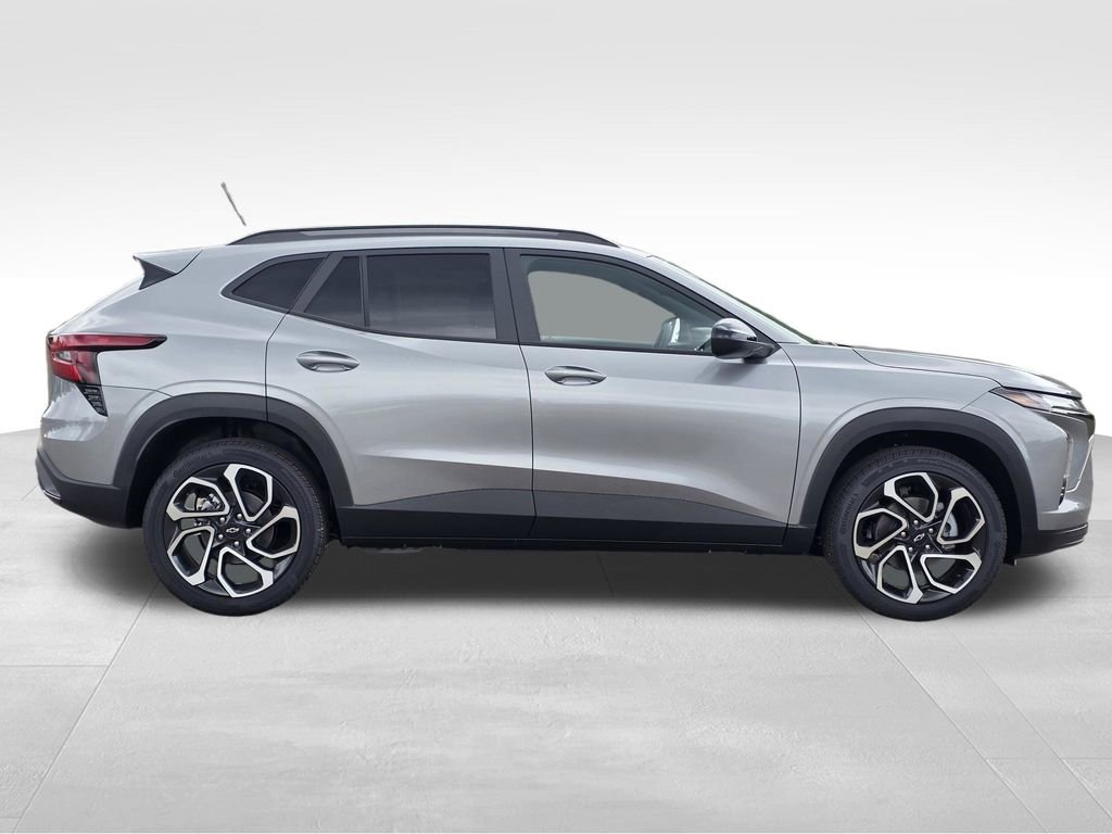 New 2026 Chevrolet Trax RS w/ Driver Confidence Package FWD image 5