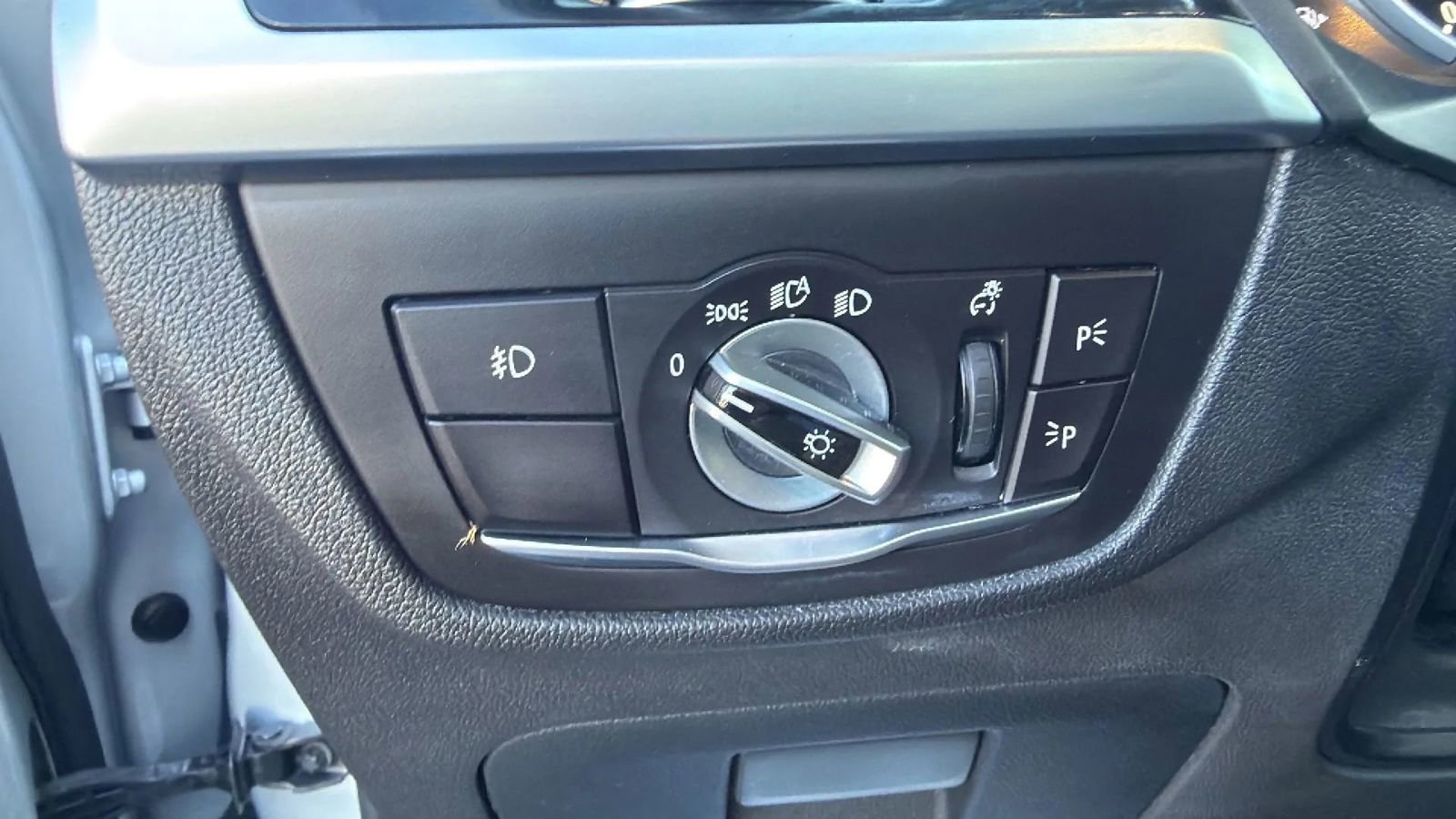 Used 2019 BMW X3 sDrive30i image 22