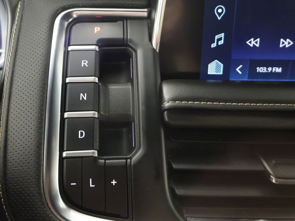 Used 2023 Chevrolet Suburban Premier AWD/4WD image 53