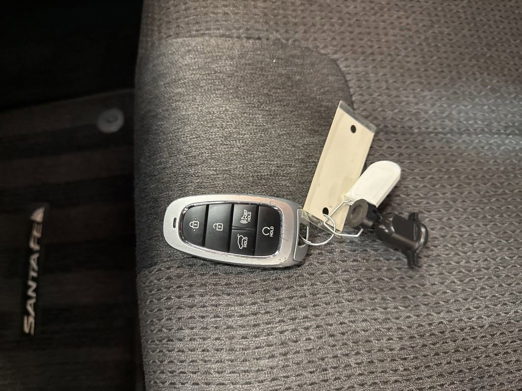 Used 2023 Hyundai Santa Fe SEL image 30