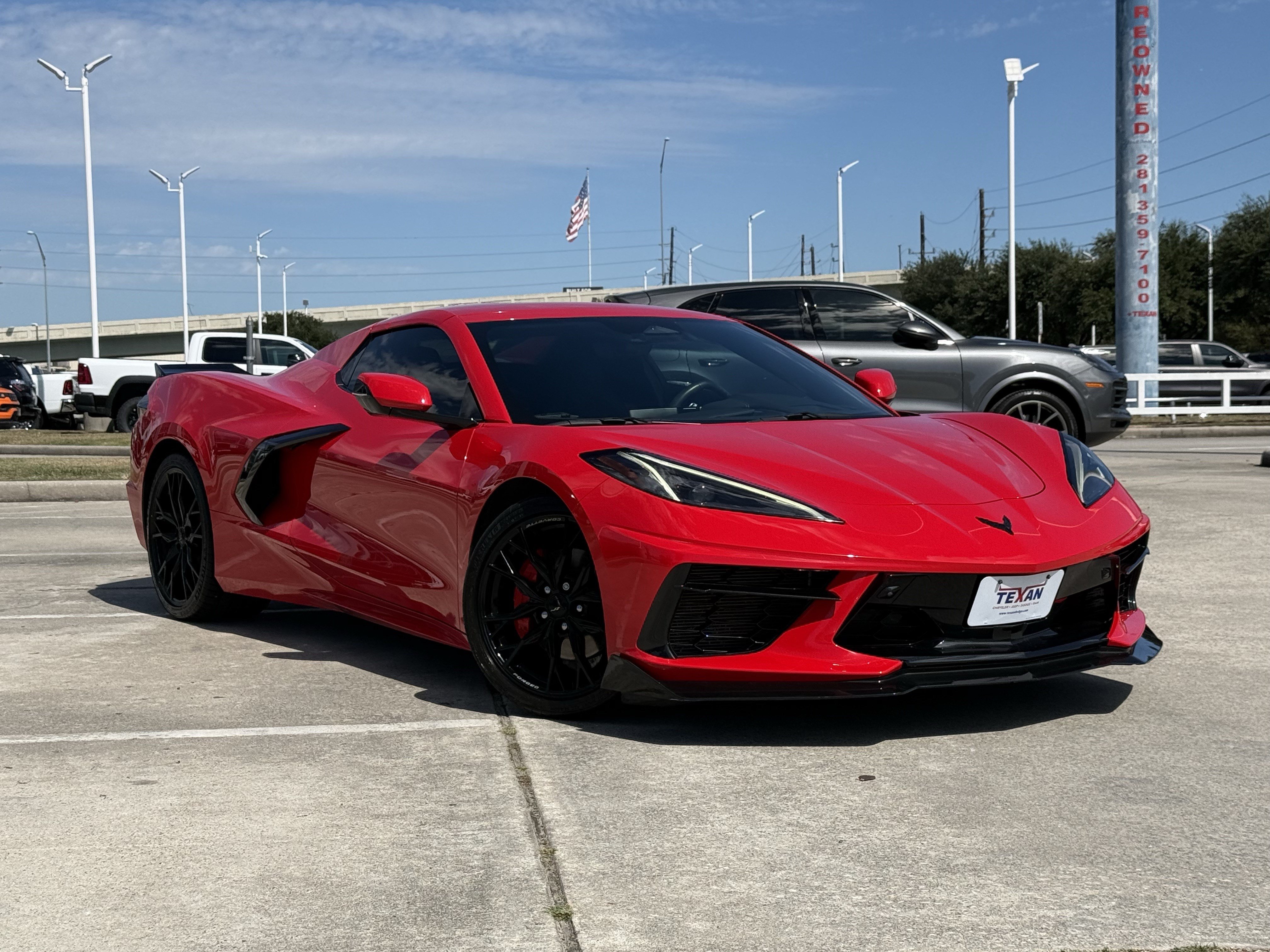 Used 2024 Chevrolet Corvette Stingray Preferred Conv RWD image 2