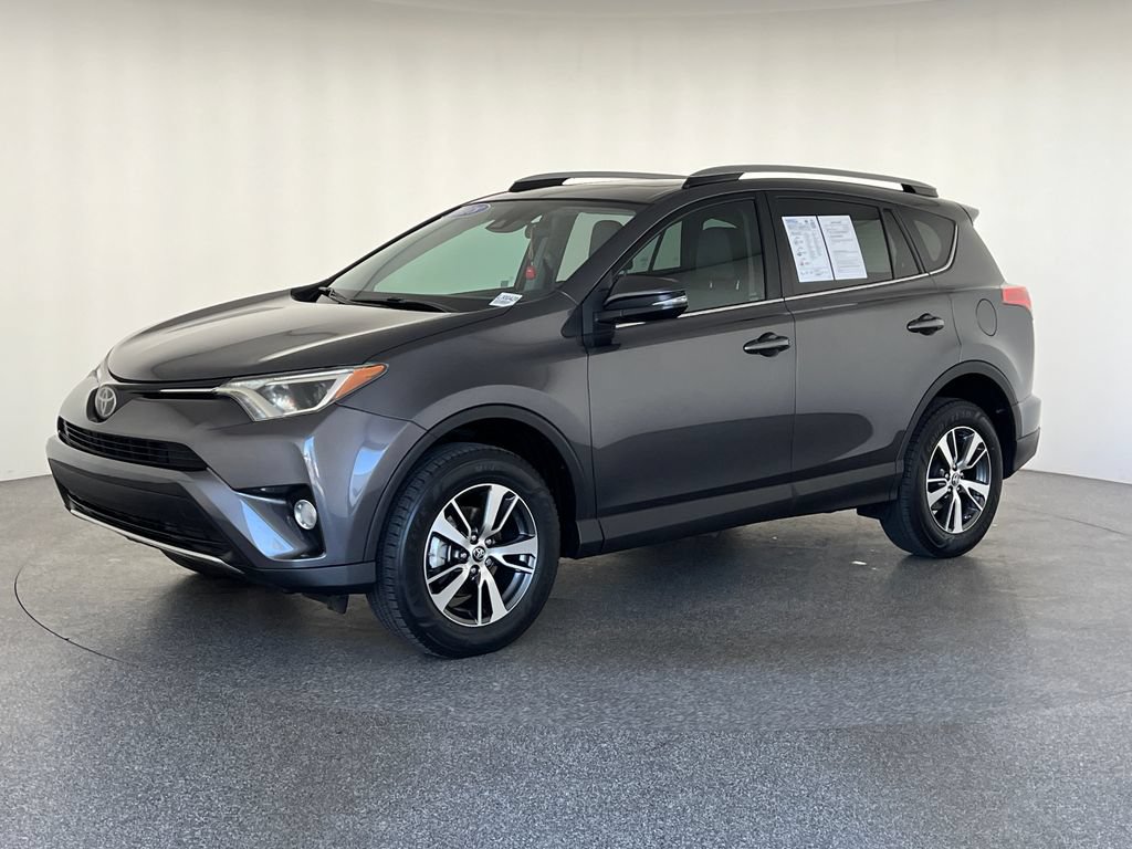 Used 2018 Toyota RAV4 XLE FWD image 9