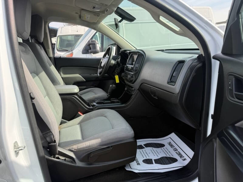 Used 2016 Chevrolet Colorado W/T image 8