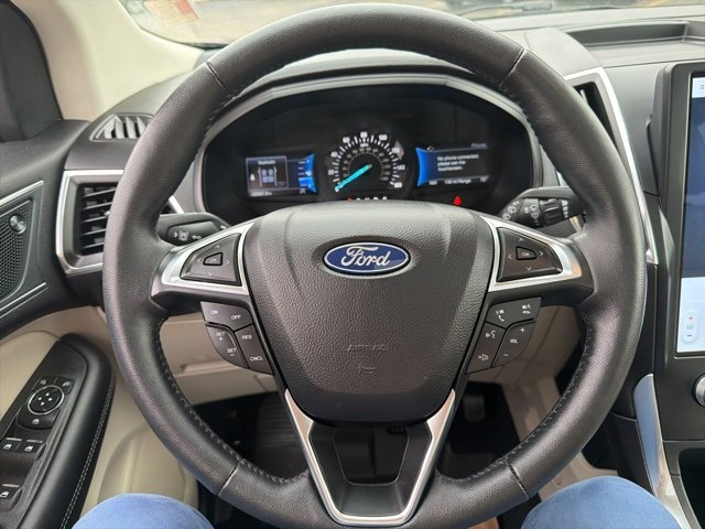 Certified 2024 Ford Edge Titanium image 12