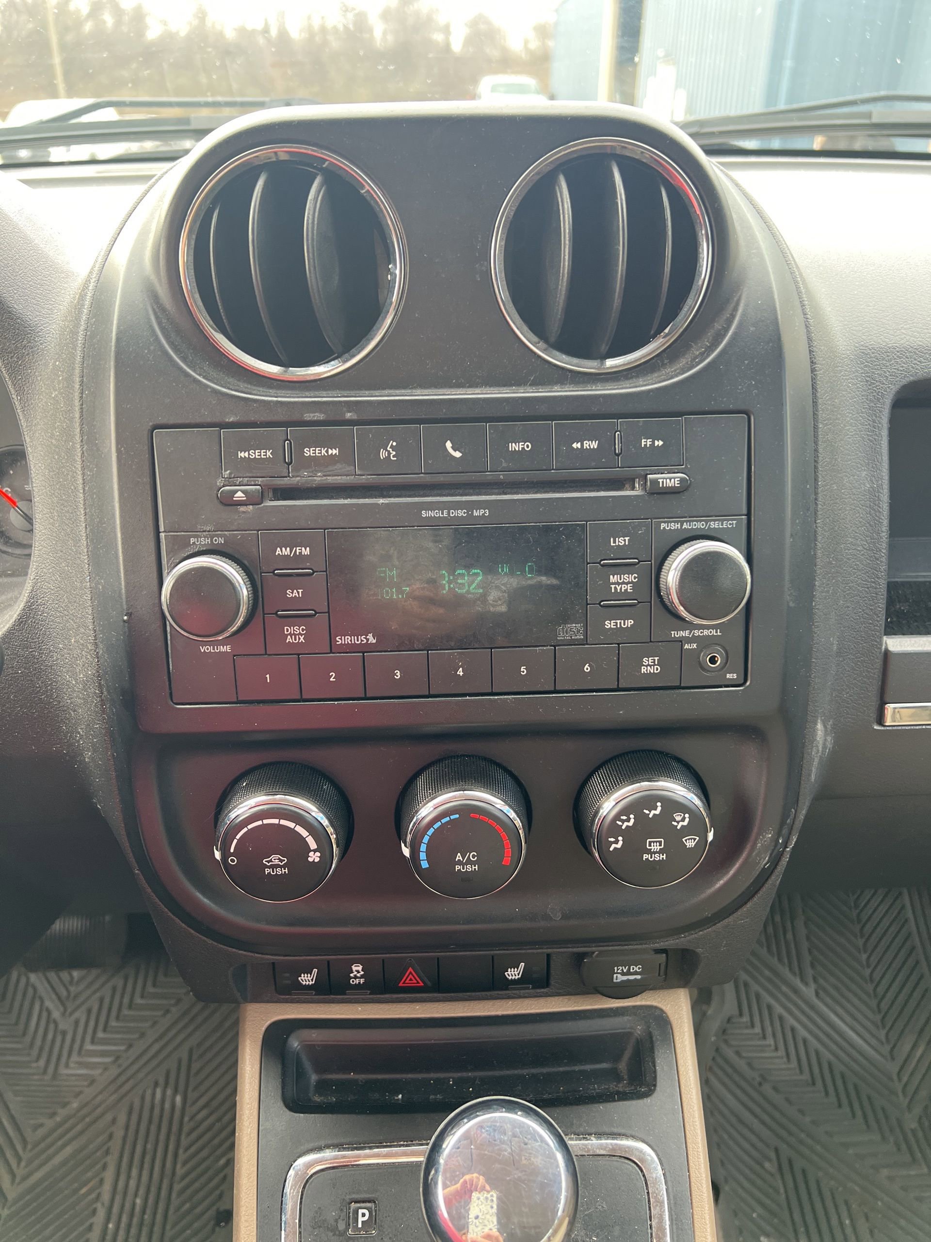 Used 2011 Jeep Compass Latitude image 13