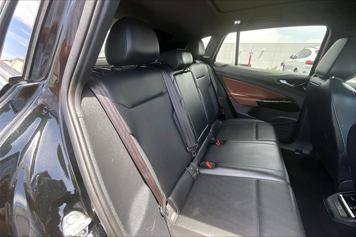 Used 2021 Volkswagen ID.4 Pro S w/ Gradient Package RWD image 29