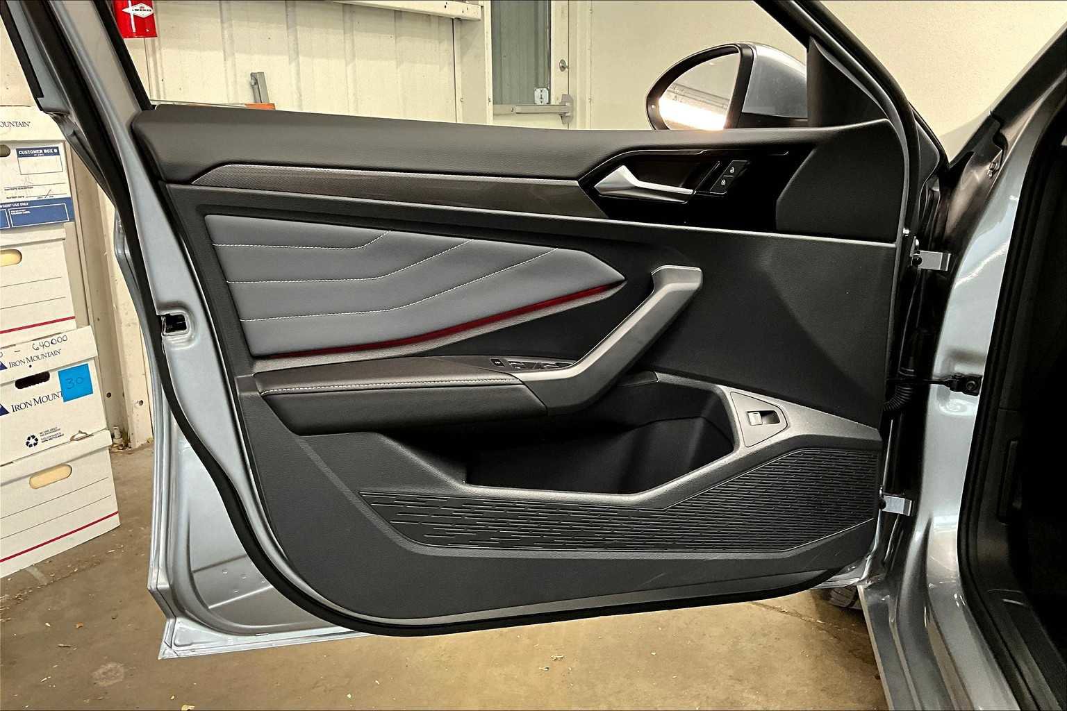 New 2025 Volkswagen Jetta SEL image 21