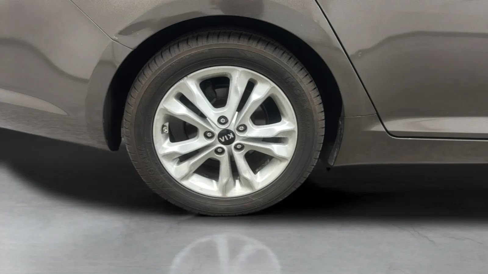 Used 2011 Kia Optima EX FWD image 30