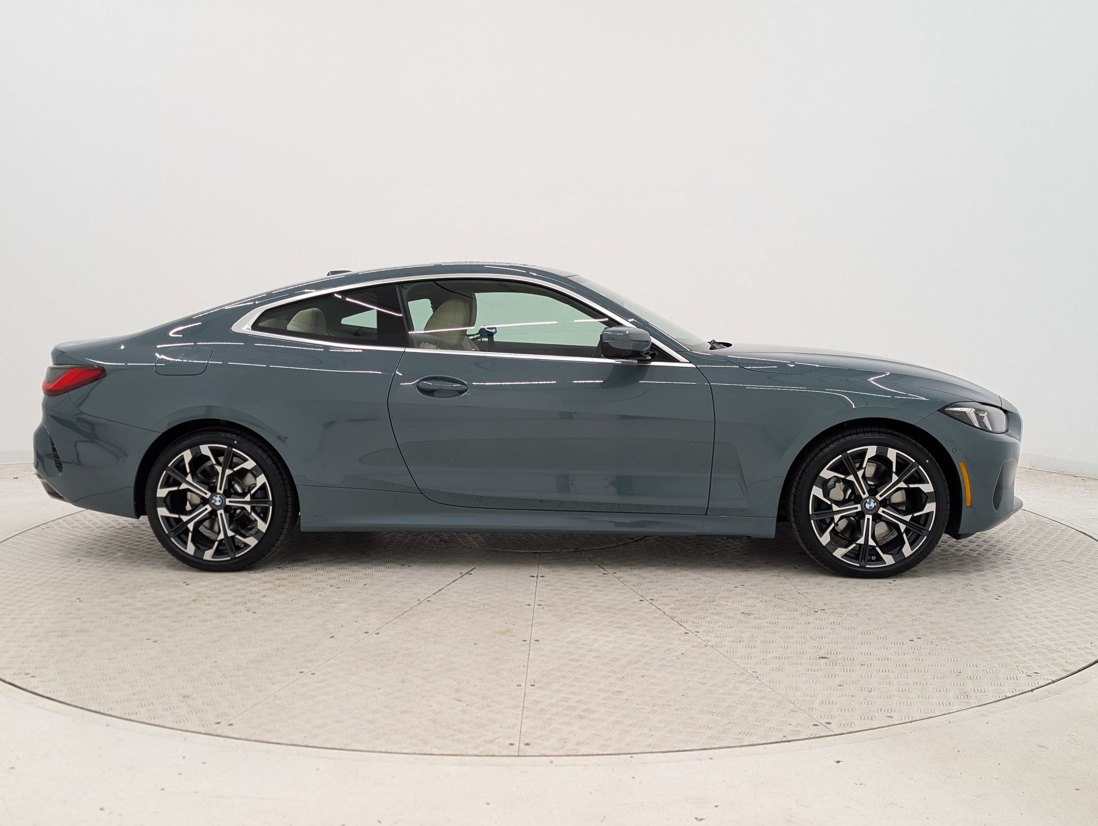 New 2026 BMW 430i xDrive Coupe w/ Premium Package AWD/4WD image 8