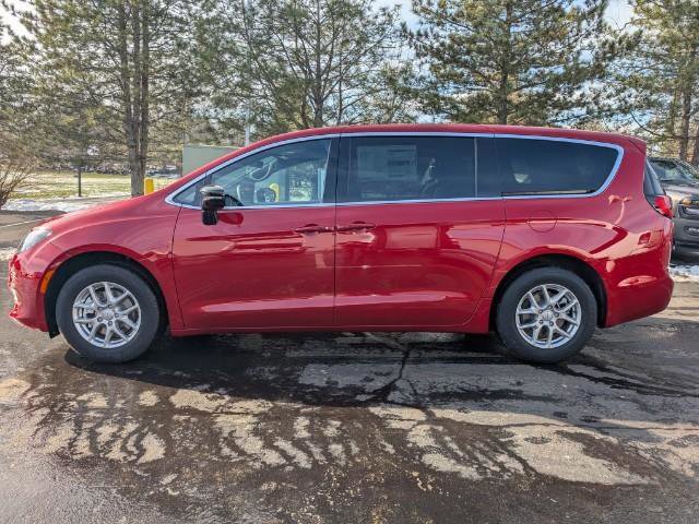 New 2026 Chrysler Voyager LX image 5