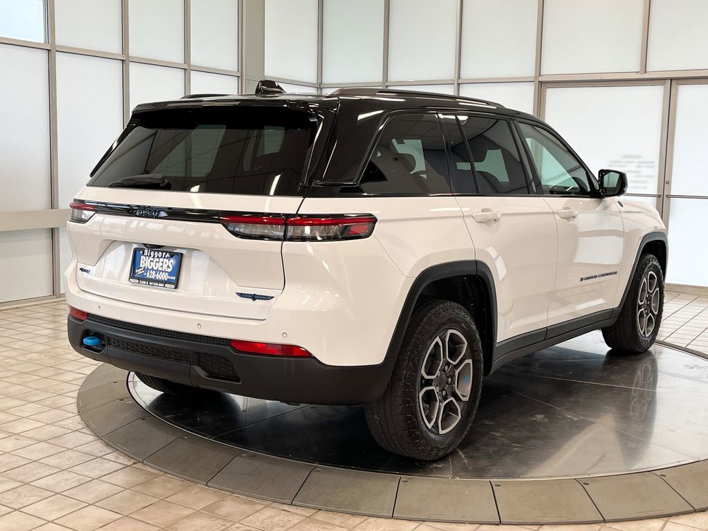 Used 2022 Jeep Grand Cherokee Trailhawk image 10